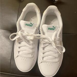 Ladies Puma Court Shoes, Brand New, Never Used, Leather and Synthetic Material.